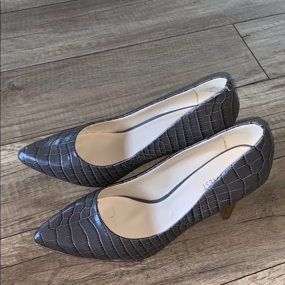 Nine West leather steele gray heels shoes size 9